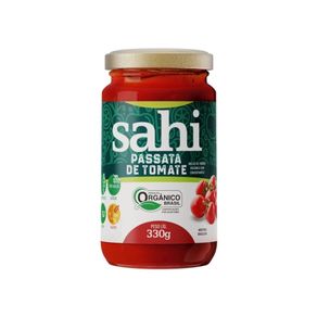 Frasco-de-vidro-com-rotulo-verde-da-marca-Sahi-exibindo-Passata-de-Tomate-organica-sem-acucar-gluten-ou-conservantes.