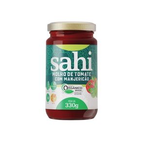 Pote-de-vidro-com-rotulo-verde-e-dourado-da-marca-Sahi-contendo-molho-de-tomate-com-manjericao-organico-e-certificado.